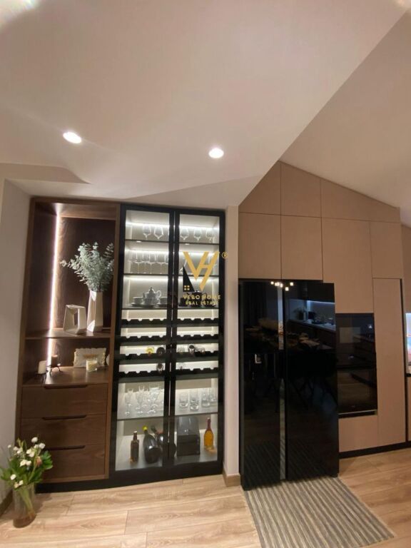 SHITET APARTAMENT 3+1+VERANDE TE REZ.PLATEA, FRESK 360.000 EURO