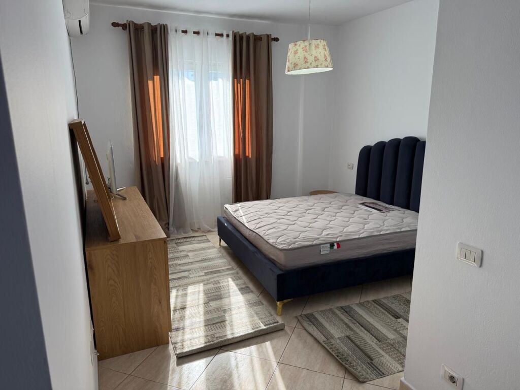 Apartament me qera - Stacioni i Trenit