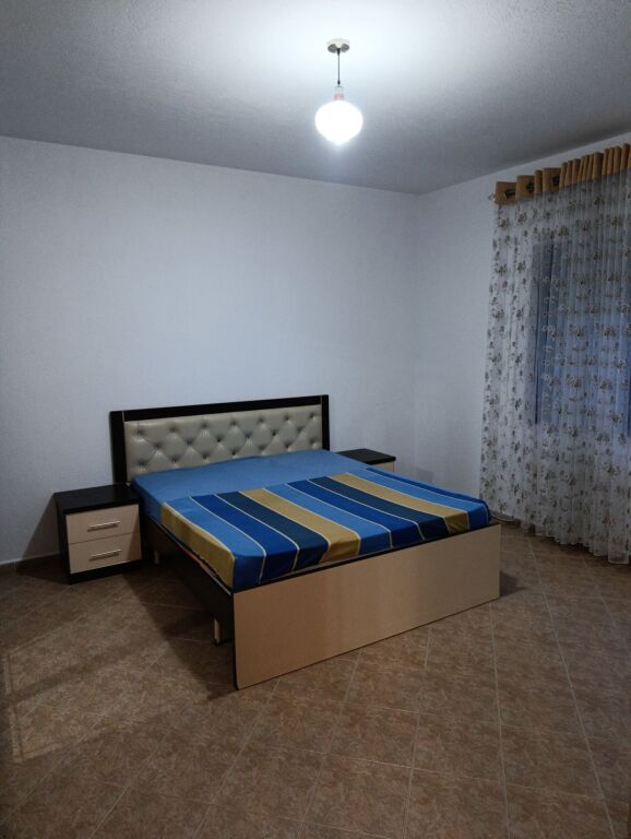 Qera | Shtëpi private 2 + 1 + P | Rruga Ramë Sadria | 400 €/muaj