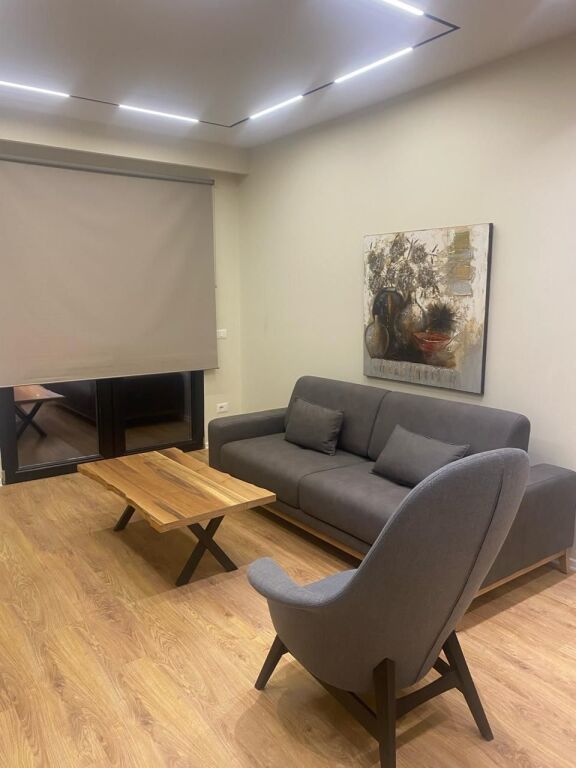 Appartamento 2+1+2 con posto auto in affitto presso Garden Building
