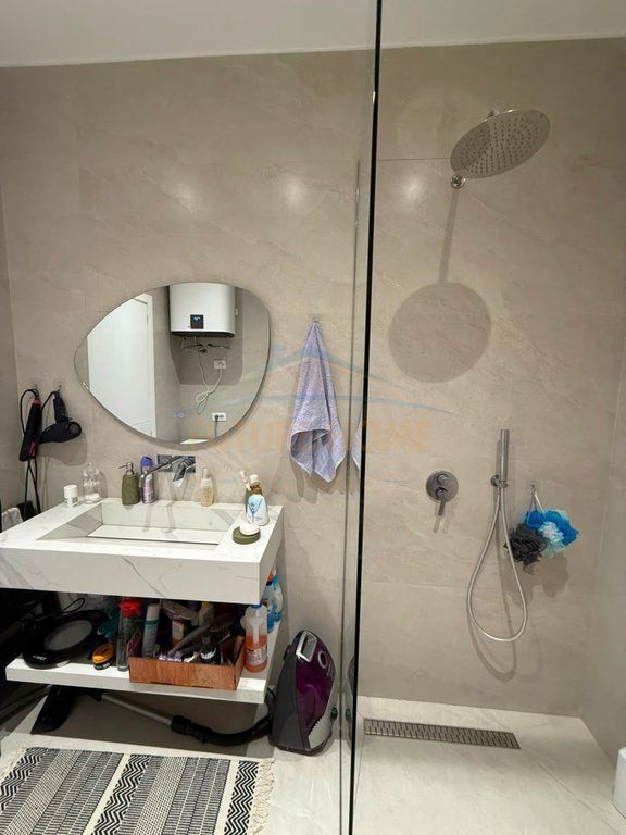 Affitto, Appartamento 1+1, White Cloud Residence, Komuna e Parisit 800 €