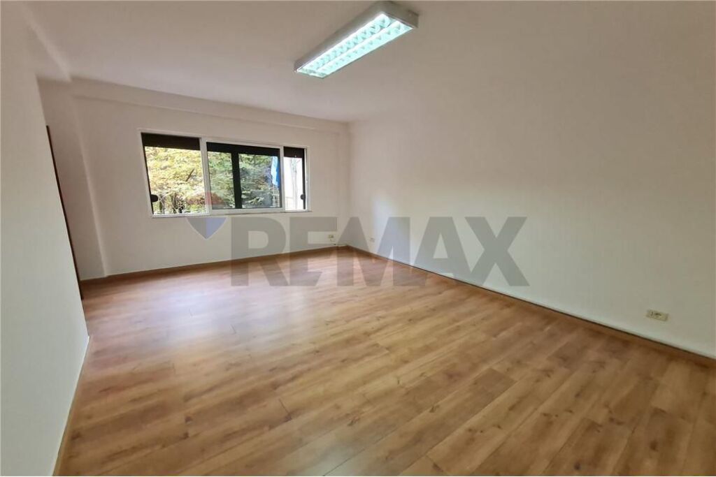 Ufficio 115 m2 in affitto a Bllok!
