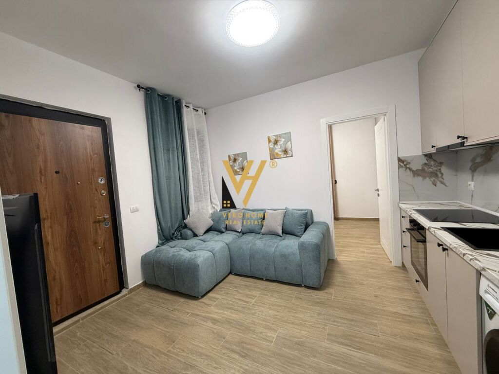 AFFITTASI APPARTAMENTO 1+1 IN VIA 5 MAJI 45.000 LEKE