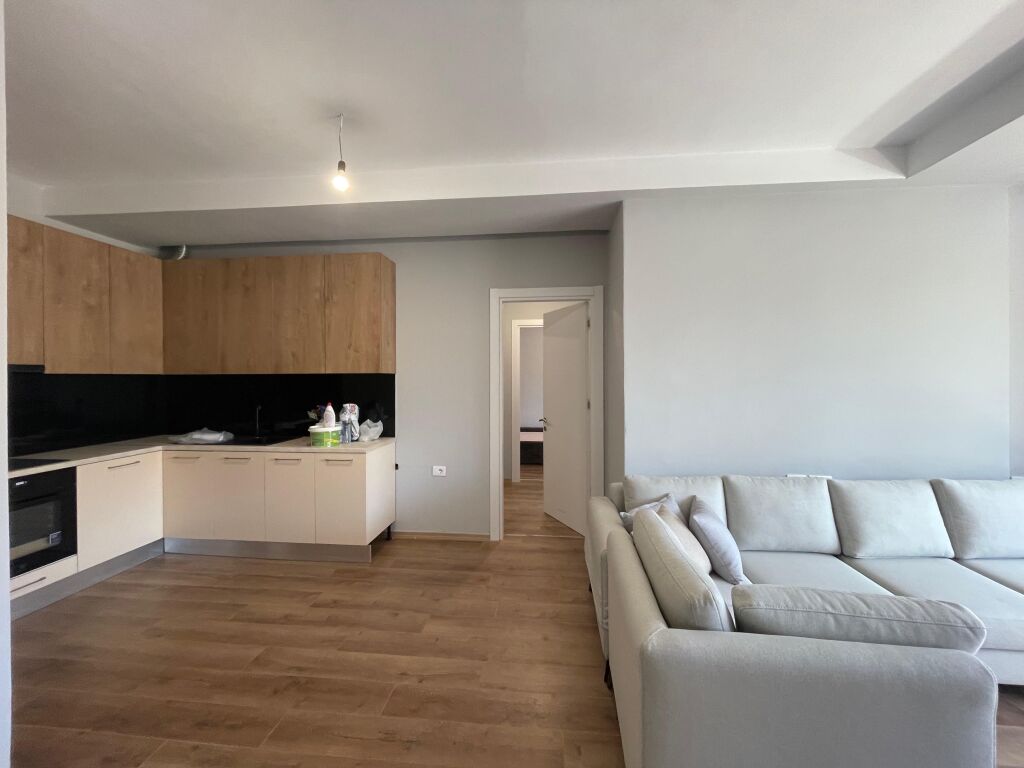 Apartment 2+1 for rent United School !