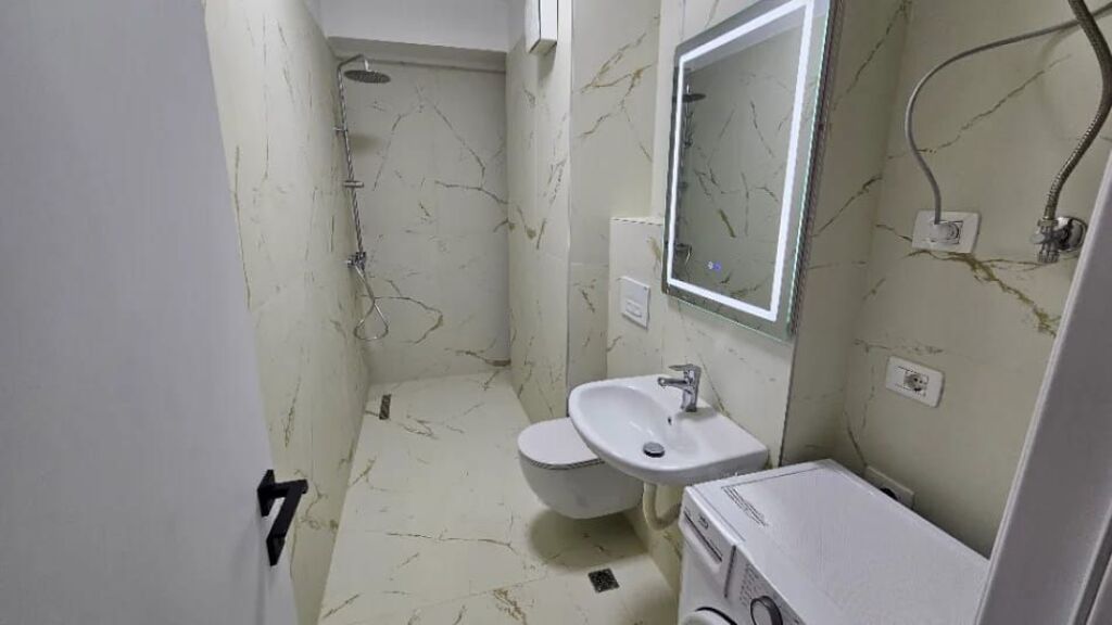 Jepet Me Qera Apartament 1+1+1 Ballkon