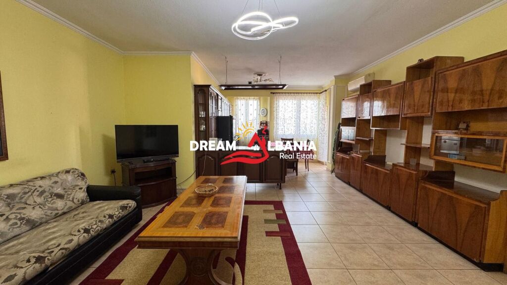 2+1 Apartment for Sale in Pazari i Ri, Tirana