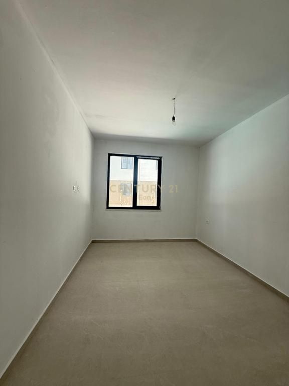 Apartment 1+1 For Sale in Mali i Robit !