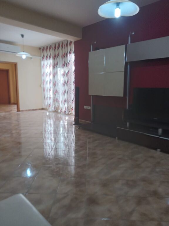 🏡APPARTAMENTO 2+1 IN AFFITTO A LUNGO TERMINE – RIVIERA, VLORA‼️