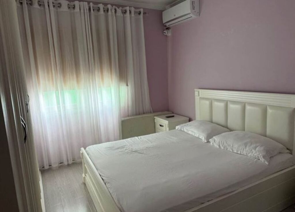 Apartament Me Qera 2+1 Tek Komuna e Parisit (ID B2201959) Tirane
