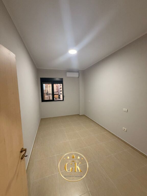 🏡 APPARTAMENTO 2+1 IN AFFITTO 📍 INCROCIO STADIO DURRES