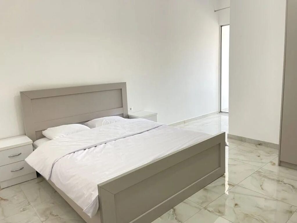 Jepet Me Qera Apartament 2+1+1 Ballkon