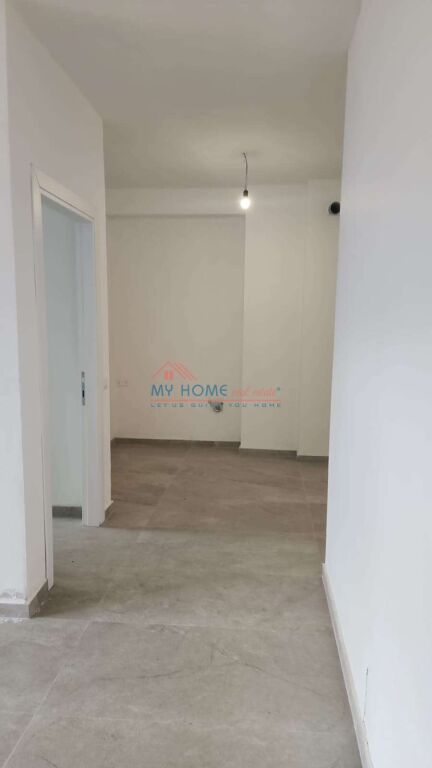 Ufficio in affitto a Myslym Shyr a Tirana