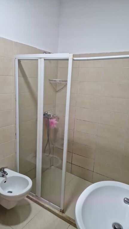 Rent | Apartament 1 + 1 | Rruga e Dibrës | 500 €/month