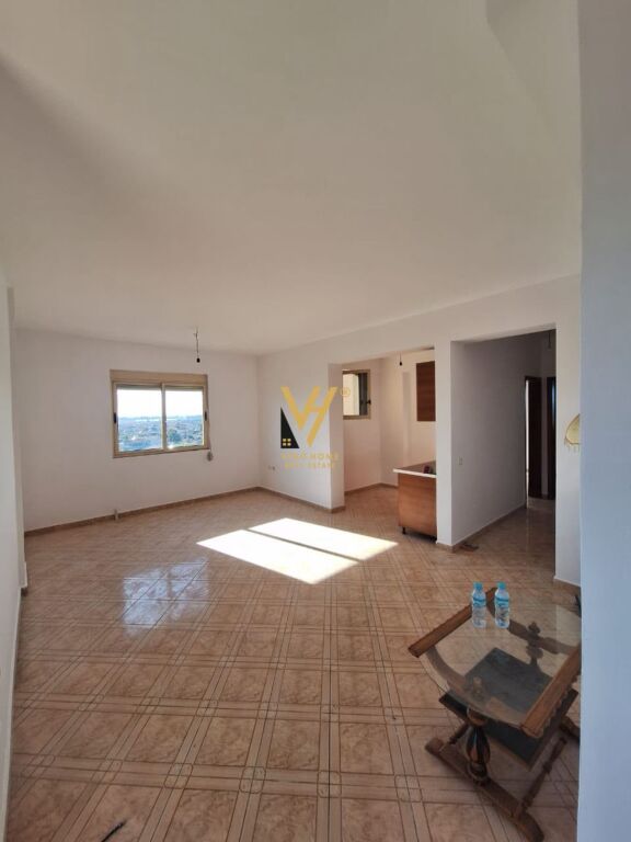 VENDESI APPARTAMENTO 2+1+2+VERANDA A FIER 75.000 EURO