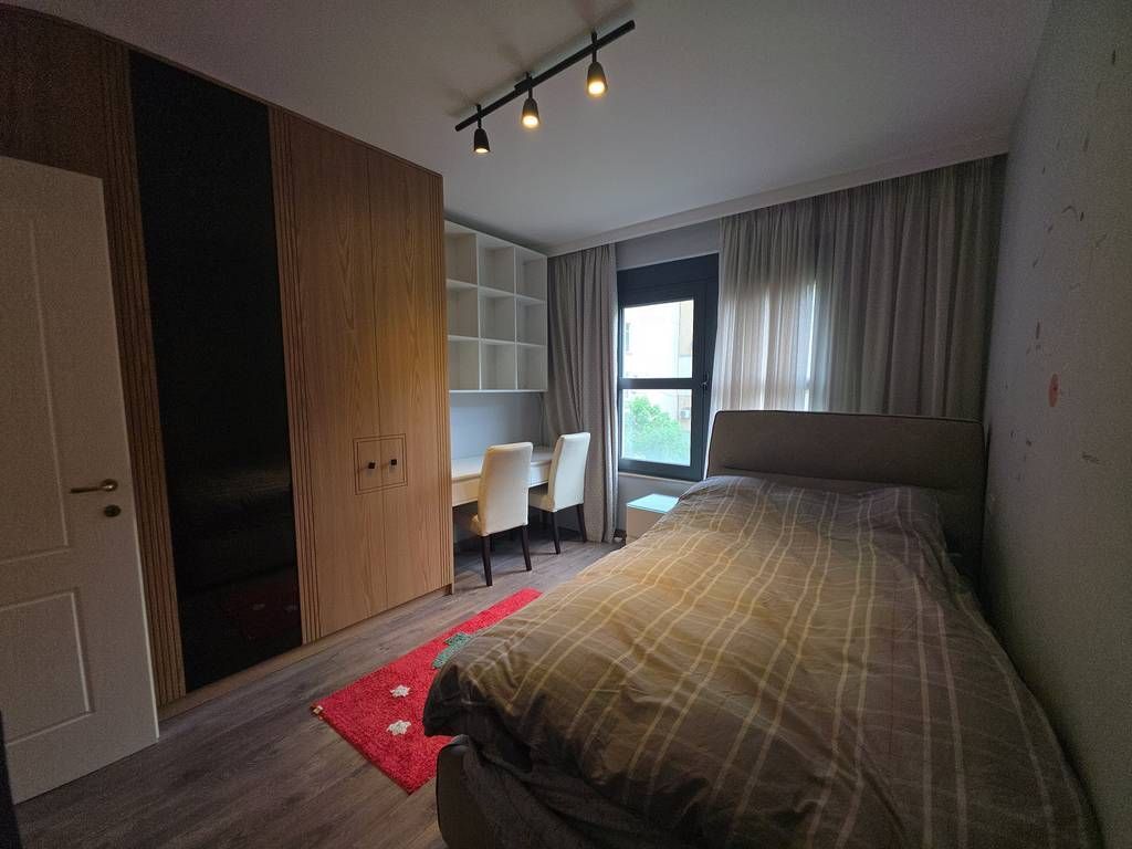Lago di Tirana - Appartamento in affitto 3+1+2 + Posto auto vicino a Nobis!