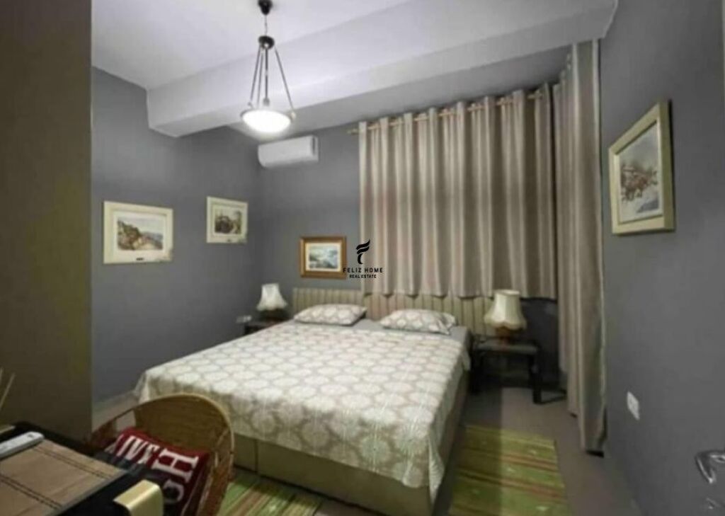APARTAMENT ME QERA 2+1 STACIONI TRENIT 55.000 LEKE FH-79421