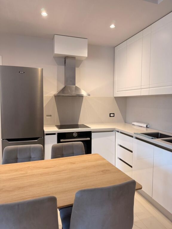 🏡 Apartament 2+1 për Qira prane Stacionit te Trenit Durres