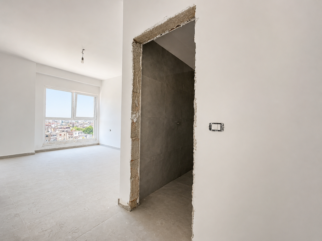 Shitet Apartament 2+1 ne katin e 7 tek Aura