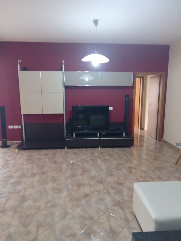 🏡APPARTAMENTO 2+1 IN AFFITTO A LUNGO TERMINE – RIVIERA, VLORA‼️