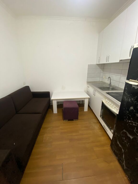 Affitto | Shtëpi private 1 + 1 | Astir | 330 €/mese