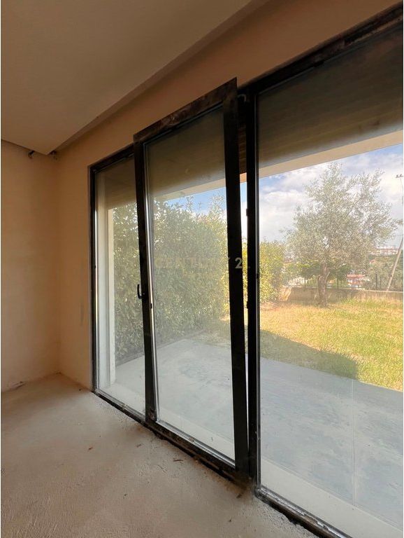 ‼️VILLA SU DUE PIANI IN VENDITA NEL RESIDENCE ALEKSANDROS – CON VISTA PANORAMICA SU TIRANA‼️