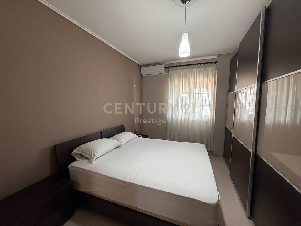 🏡 2+1+2 for sale near the Electric Market!