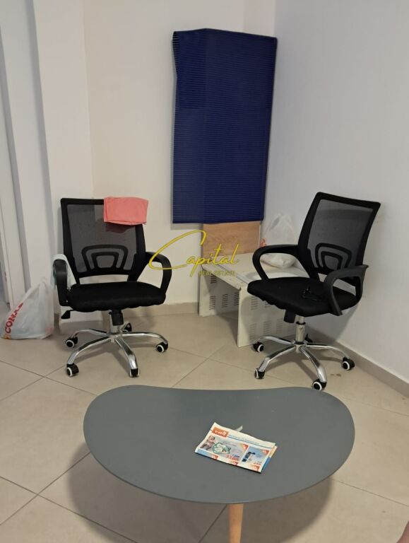 UFFICIO IN AFFITTO 93 M2 VIA MINE PEZA 70.000 LEKE