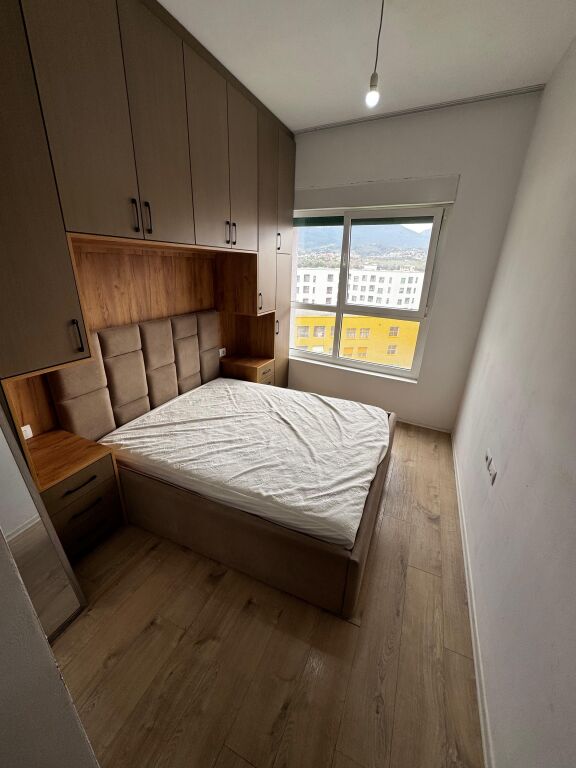 Shitet apartament 2+1+2 (me hipoteke)
