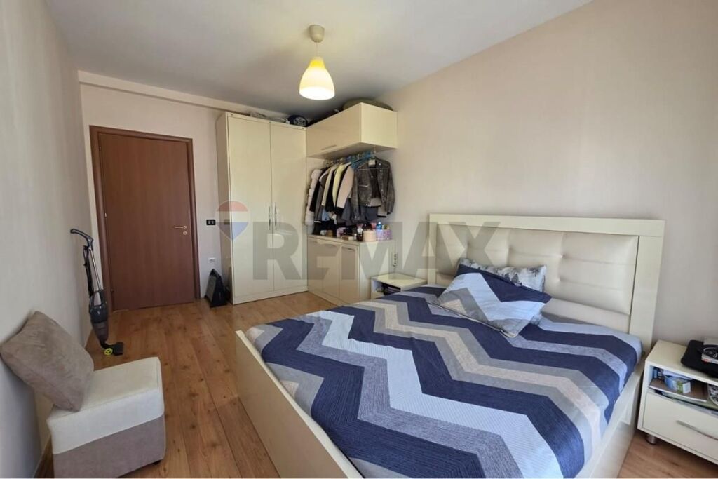 Apartament - Për Shitje - Bulevardi Kashar, Tiranë