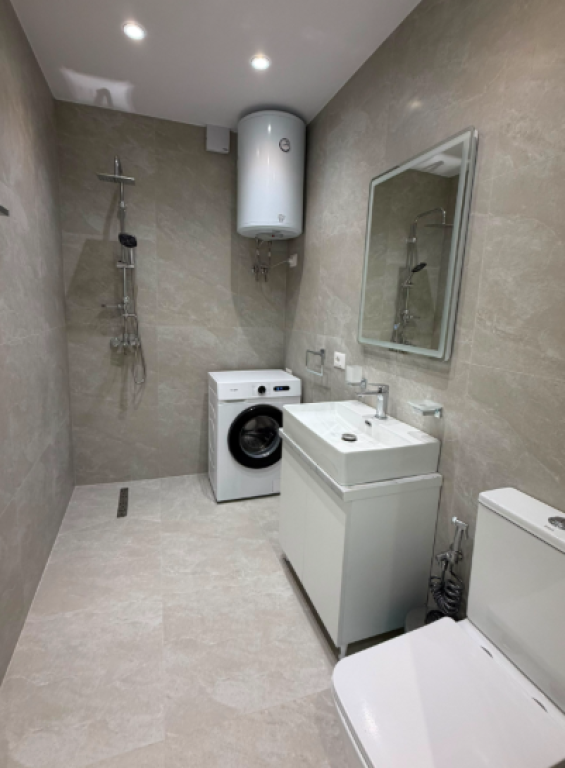 🏡 SHITET APARTAMENT 2+1  MYSLYM SHYRI, TIRANË