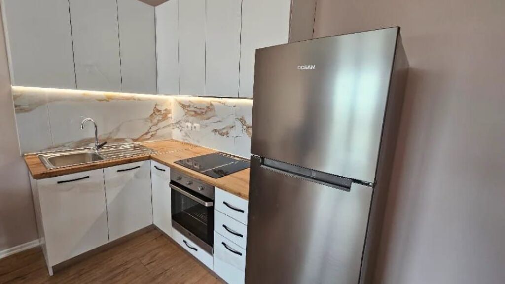 Jepet Me Qera Apartament 1+1+1 Ballkon