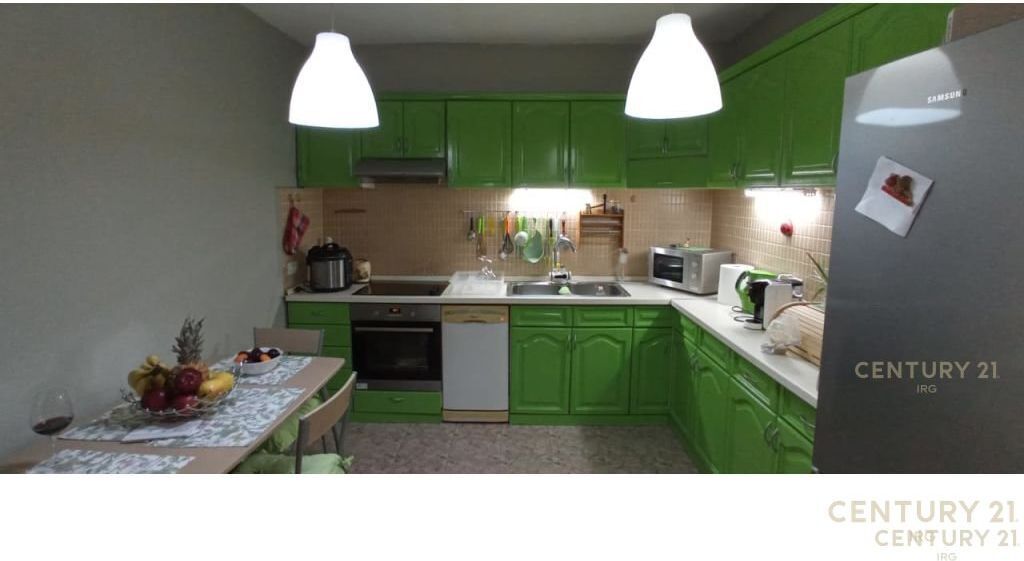 APPARTAMENTO 2+1 IN AFFITTO, PIAZZA SKËNDERBEJ - CENTRO. IRG143115