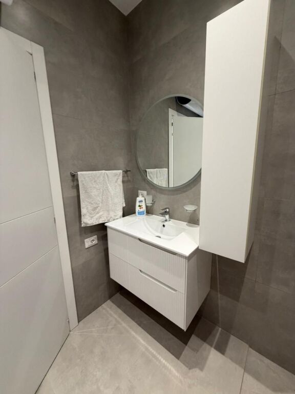 Tirane Paris Commune, apartment for rent 1+1+Wardrobe + Balcony 6th Floor, 70 m² 105,000 € (Parking included in the price)
