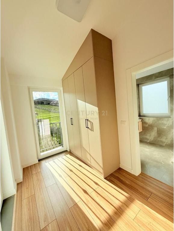 MODERN 3-STORY VILLA FOR RENT NEAR TEG!!!