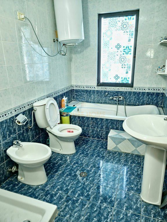 Shitet, Apartament 2+1, Golem.