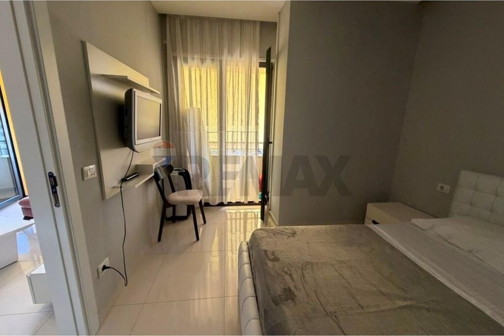Apartament 1+1 per qira tek Pazari i Ri