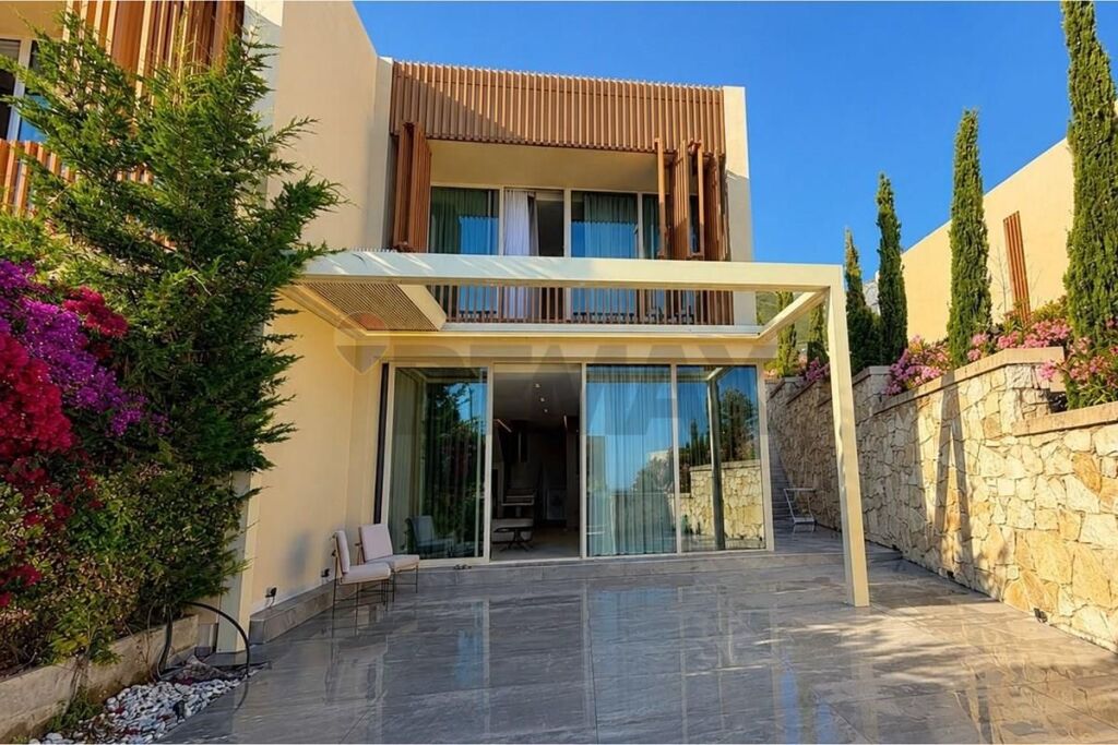 2-storey villa for sale, Green Coast 1