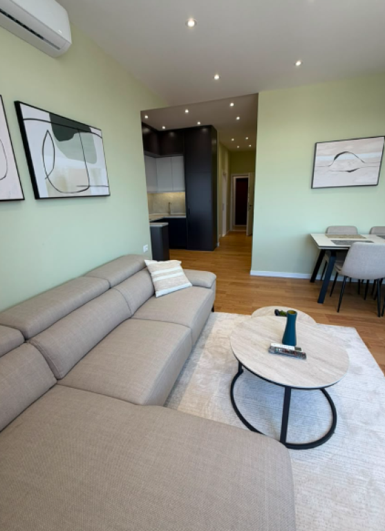 🏡 SHITET APARTAMENT 2+1  MYSLYM SHYRI, TIRANË