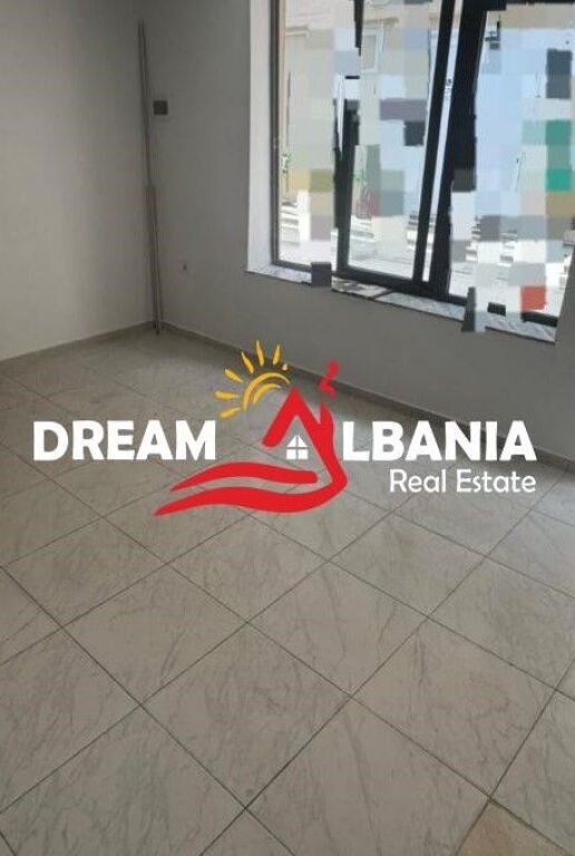 Jepet Zyre me qera Tek Rruga Fortuzi, Tirane (ID 42611559) f