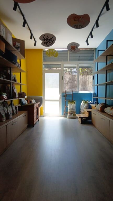 Negozio in Affitto Vicino all'ex Esposizione (ID BD21920) Tirana