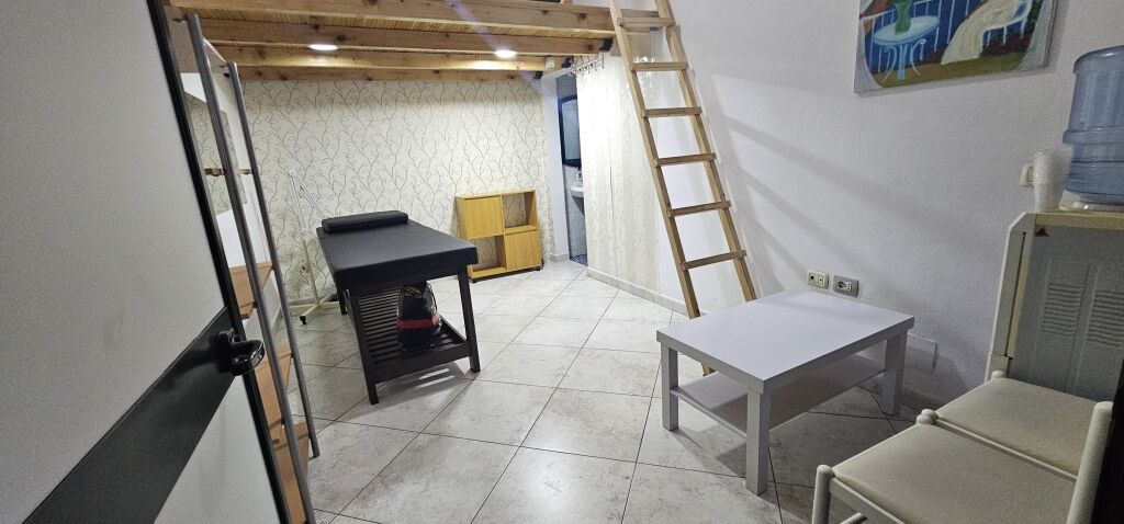 Jepet me Qera Ambient - 21 Dhjetori, Tirane
