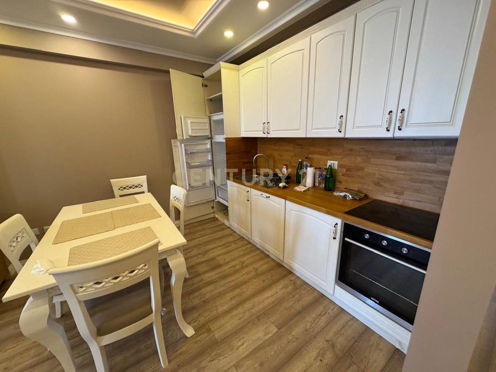 Appartamento 2+1+2 con Vista Mare in Vendita – Spiaggia, Durazzo !!