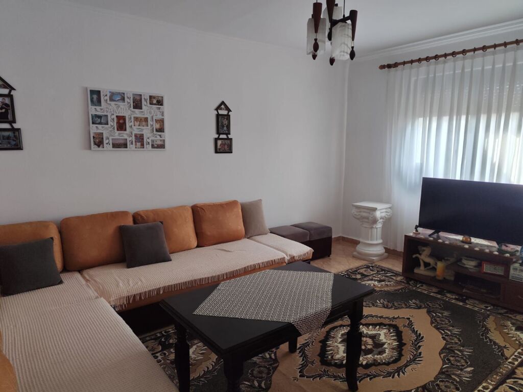 Vendita | Apartament 1 + 1 | Shkolla e Bashkuar | 80000 €