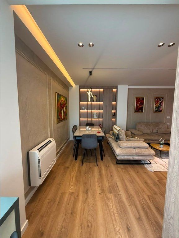 Qera, Apartament 3+1+2, Myslym Shyri, Tirane.
