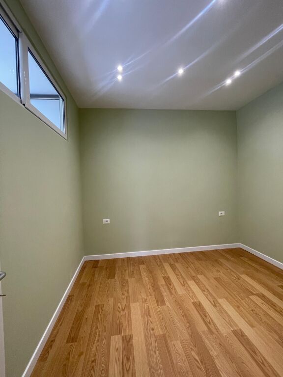 Apartment 2+1 for sale at Myslym Shyri