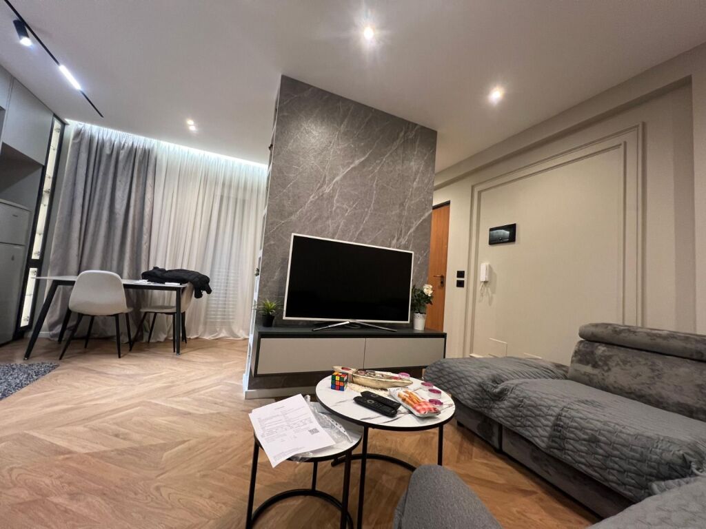 ✨LUXURY 1+1 APARTMENT FOR RENT ✨ 
 📍 Location: Residence "Kodra e Diellit 1", Tirana