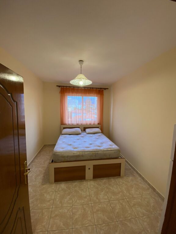 JEPET ME QERA APARTAMENT 2+1 TEK PROKURORIA, RRUGA E DURRESIT