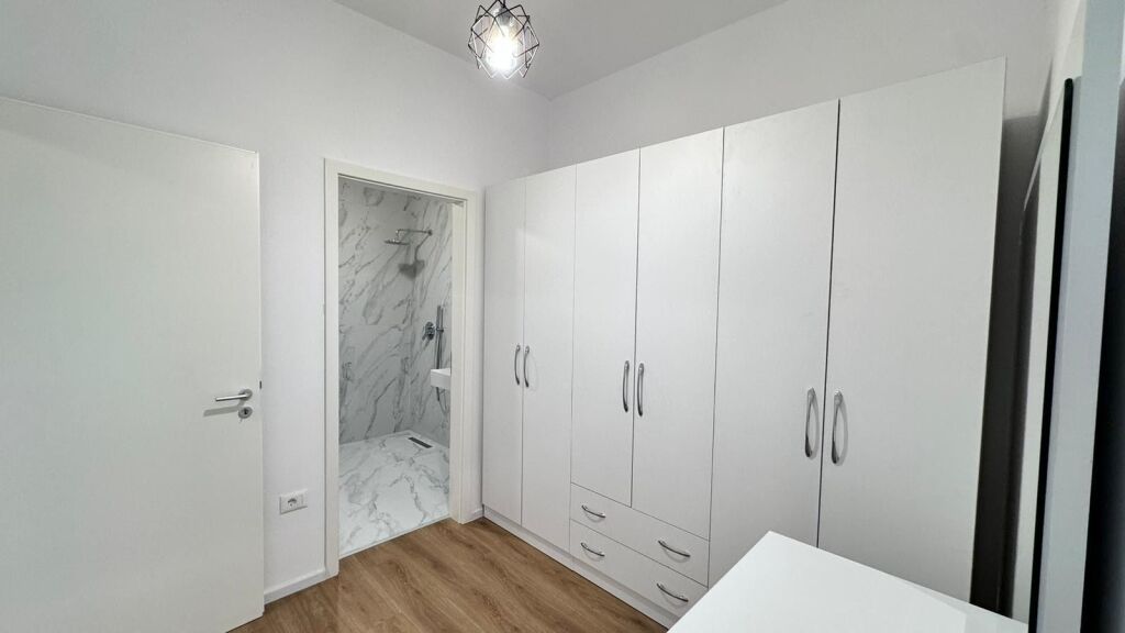 Apartament 2+1+2 me qira