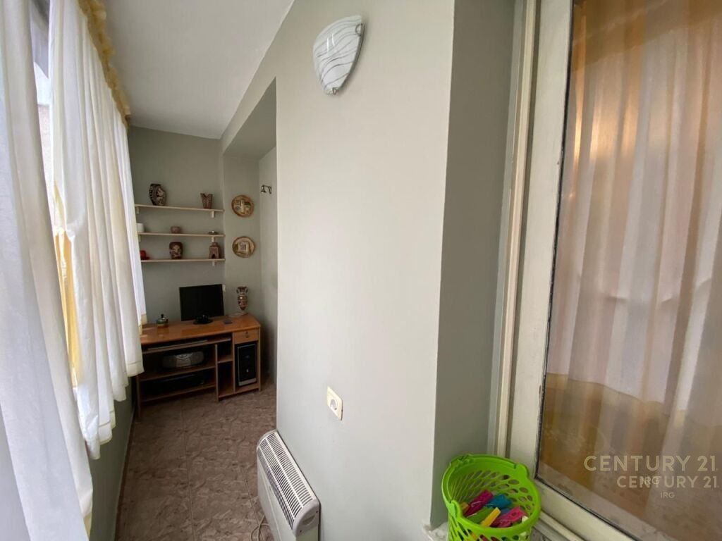 APPARTAMENTO 2+1 IN AFFITTO, PIAZZA SKËNDERBEJ - CENTRO. IRG143115