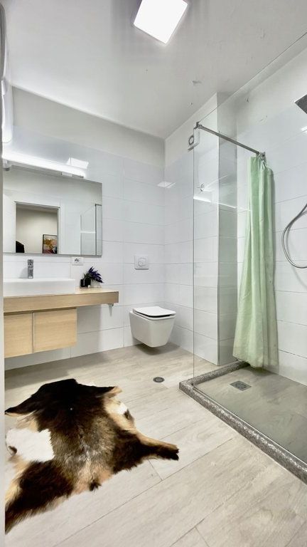 QIRA, APARTAMENT MODERN 1+1, RRUGA KAVAJËS